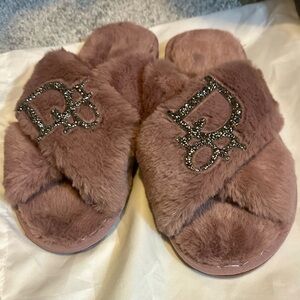 Fuzzy Rose color Slippers